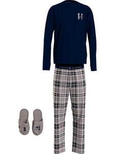 Tommy Hilfiger heren pyjama O-hals, woven flannel slippers set, blauw met bruin geruite broek en bijpassende sloffen