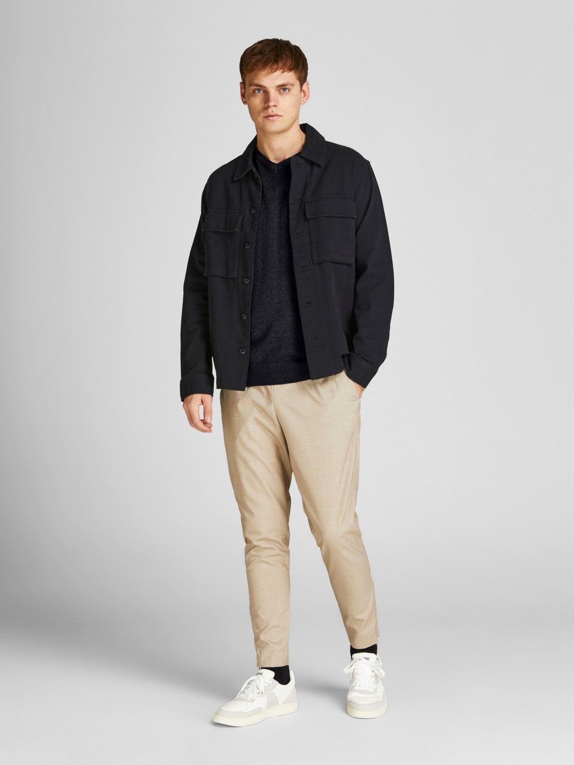 JACK & JONES Emil knit v-neck slim fit, heren pullover viscosemengsel met V-hals, zwart