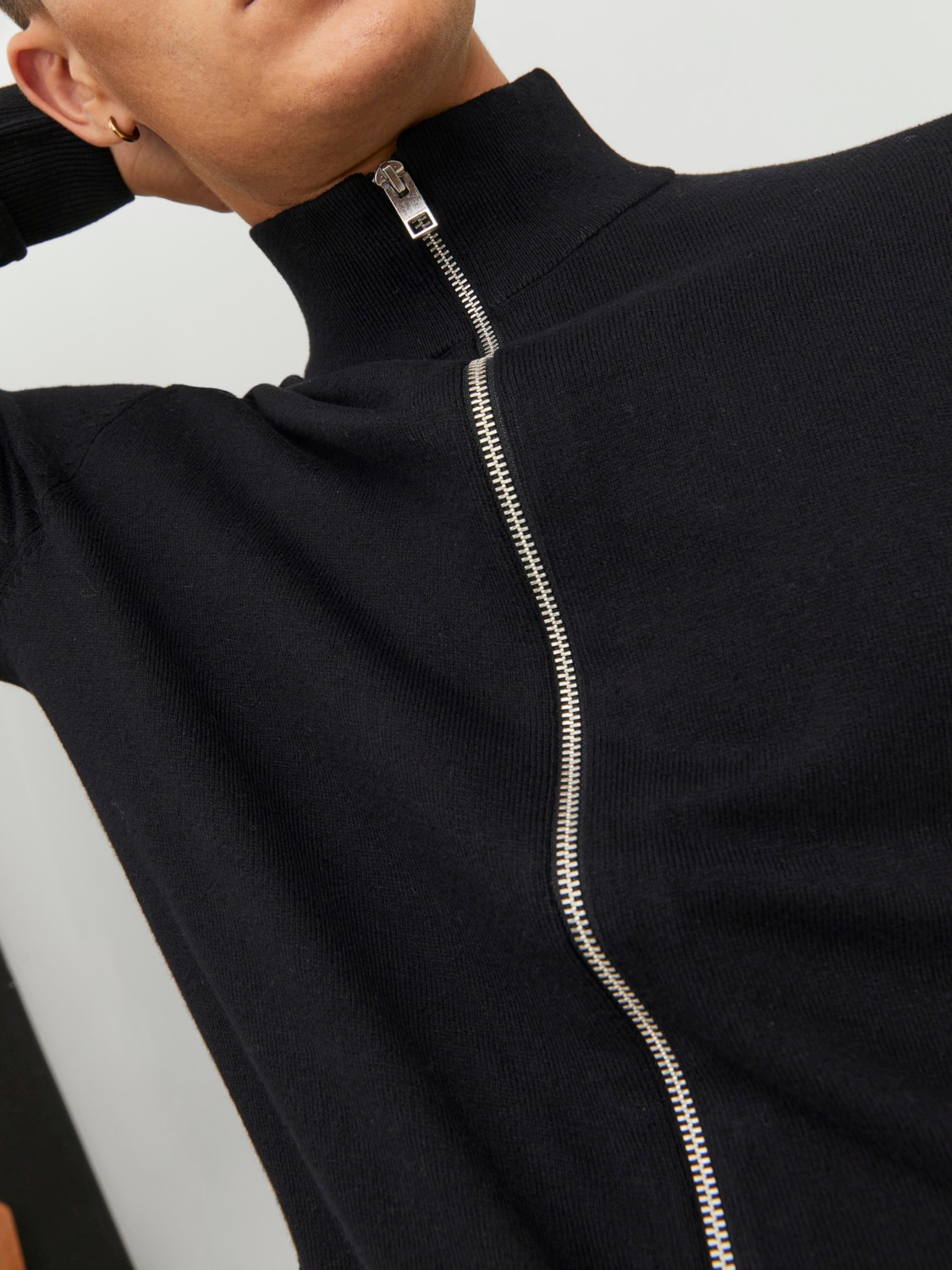 JACK & JONES Emil knit turtle zip cardigan slim fit, heren vest viscosemengsel met turtleneck, zwart