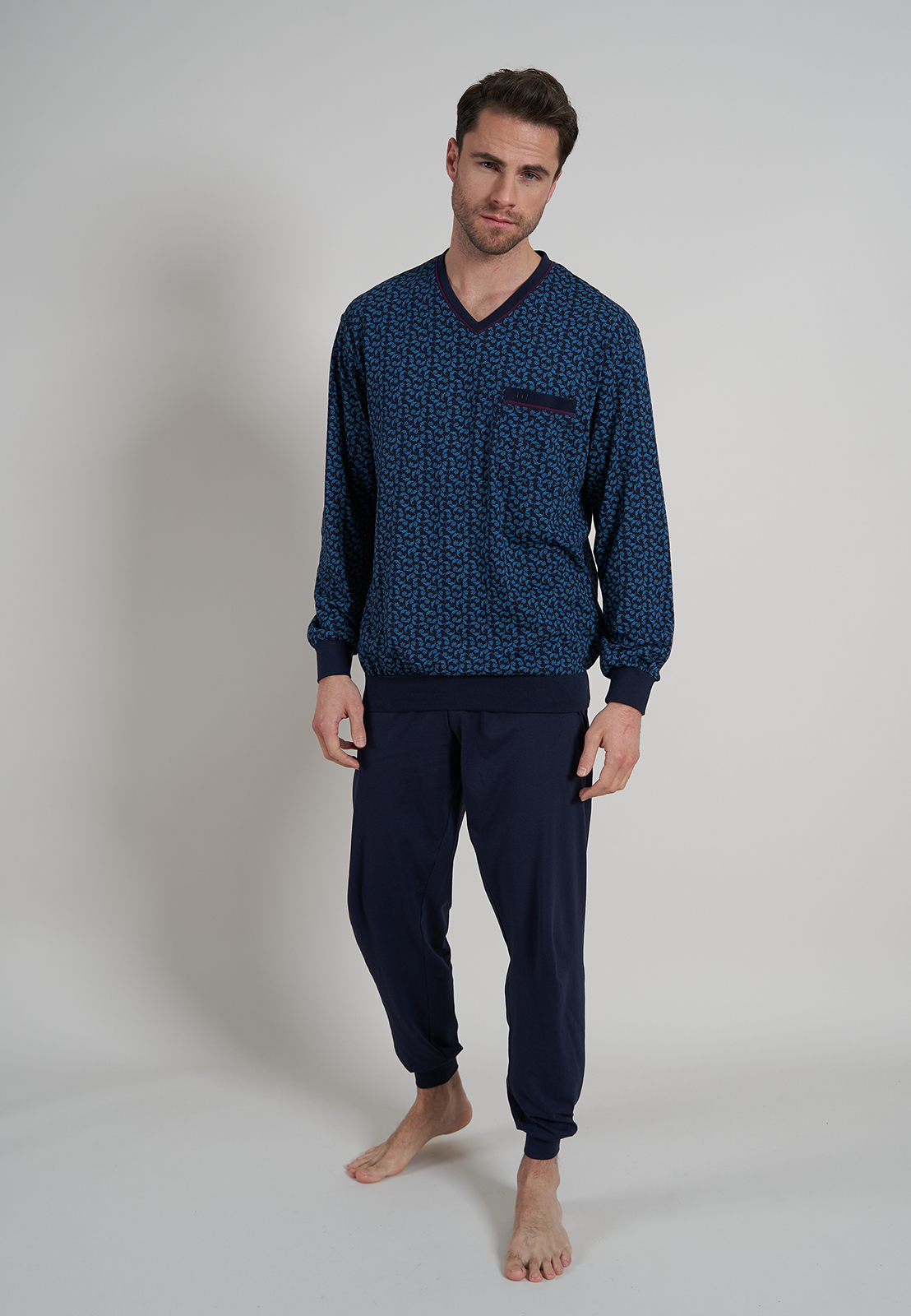 Gotzburg heren pyjama V-hals, donkerblauw dessin