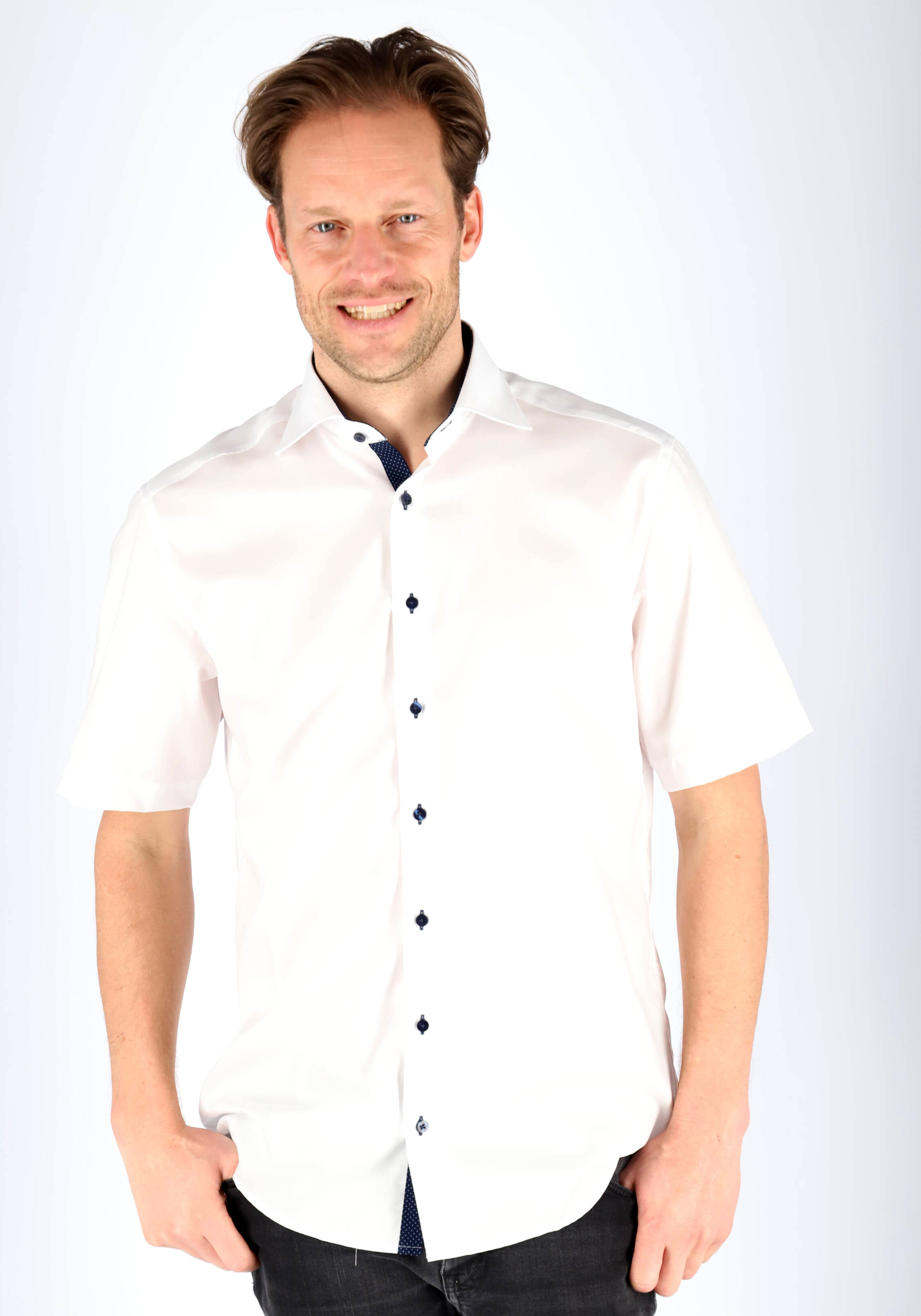 ETERNA modern fit overhemd, korte mouw, heren overhemd fijn Oxford, wit (blauw gestipt contrast)