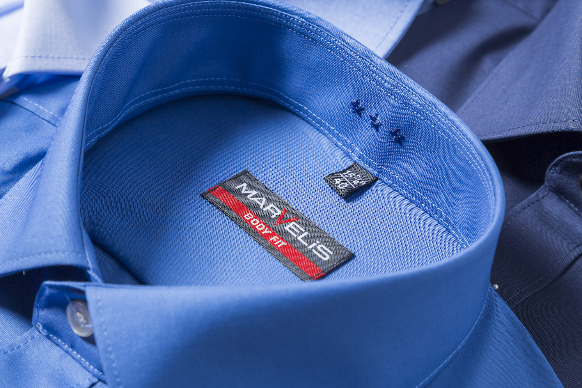 Elastaan in een overhemd Elastaan in een overhemd