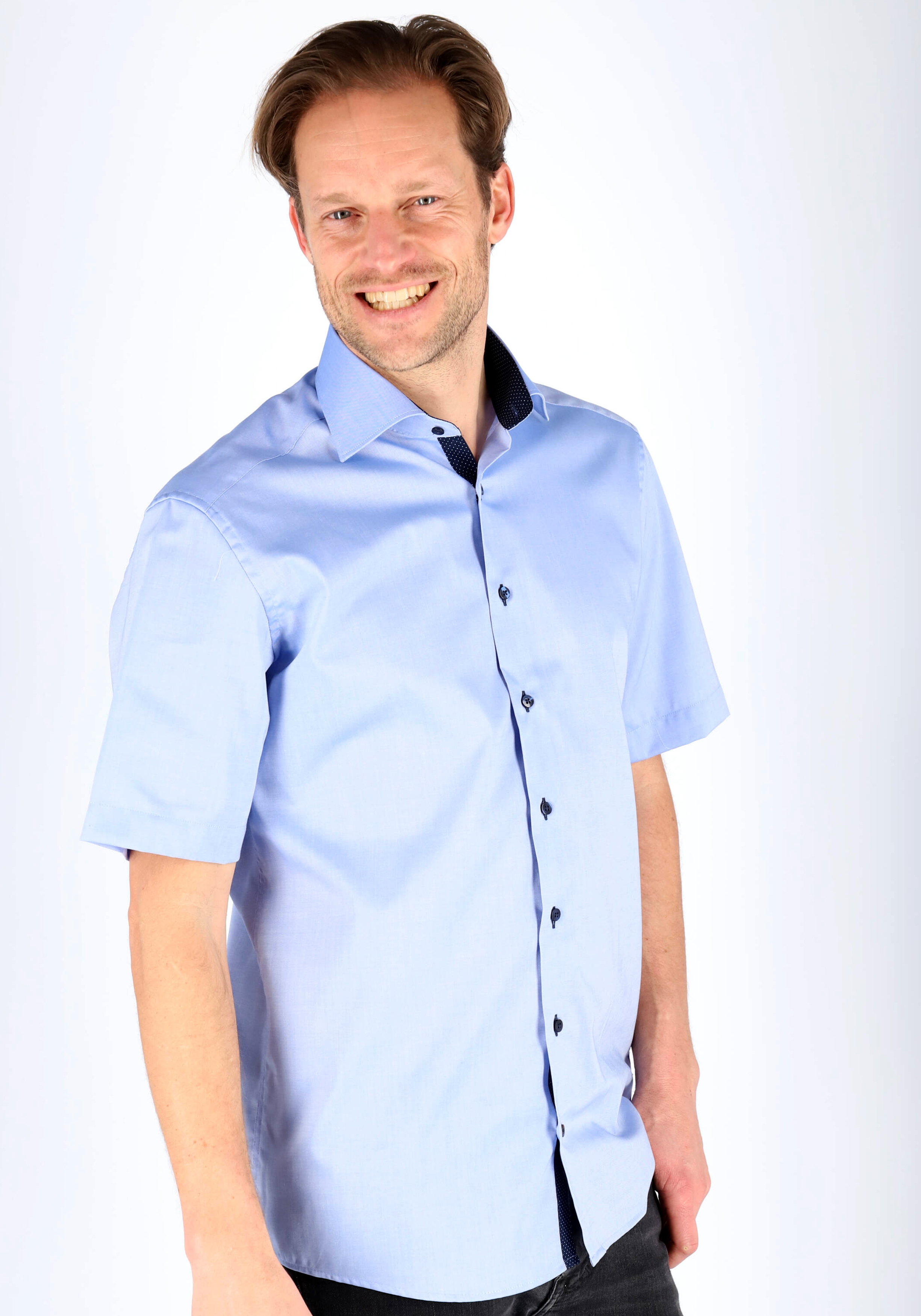 ETERNA modern fit overhemd, korte mouw, heren overhemd fijn Oxford, blauw (gestipt contrast)