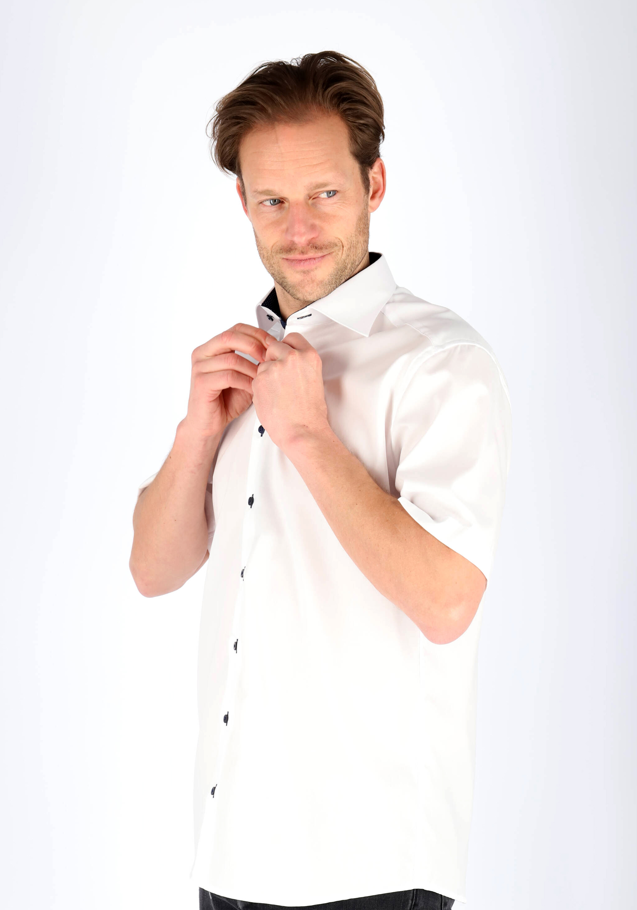 ETERNA modern fit overhemd, korte mouw, heren overhemd fijn Oxford, wit (blauw gestipt contrast)