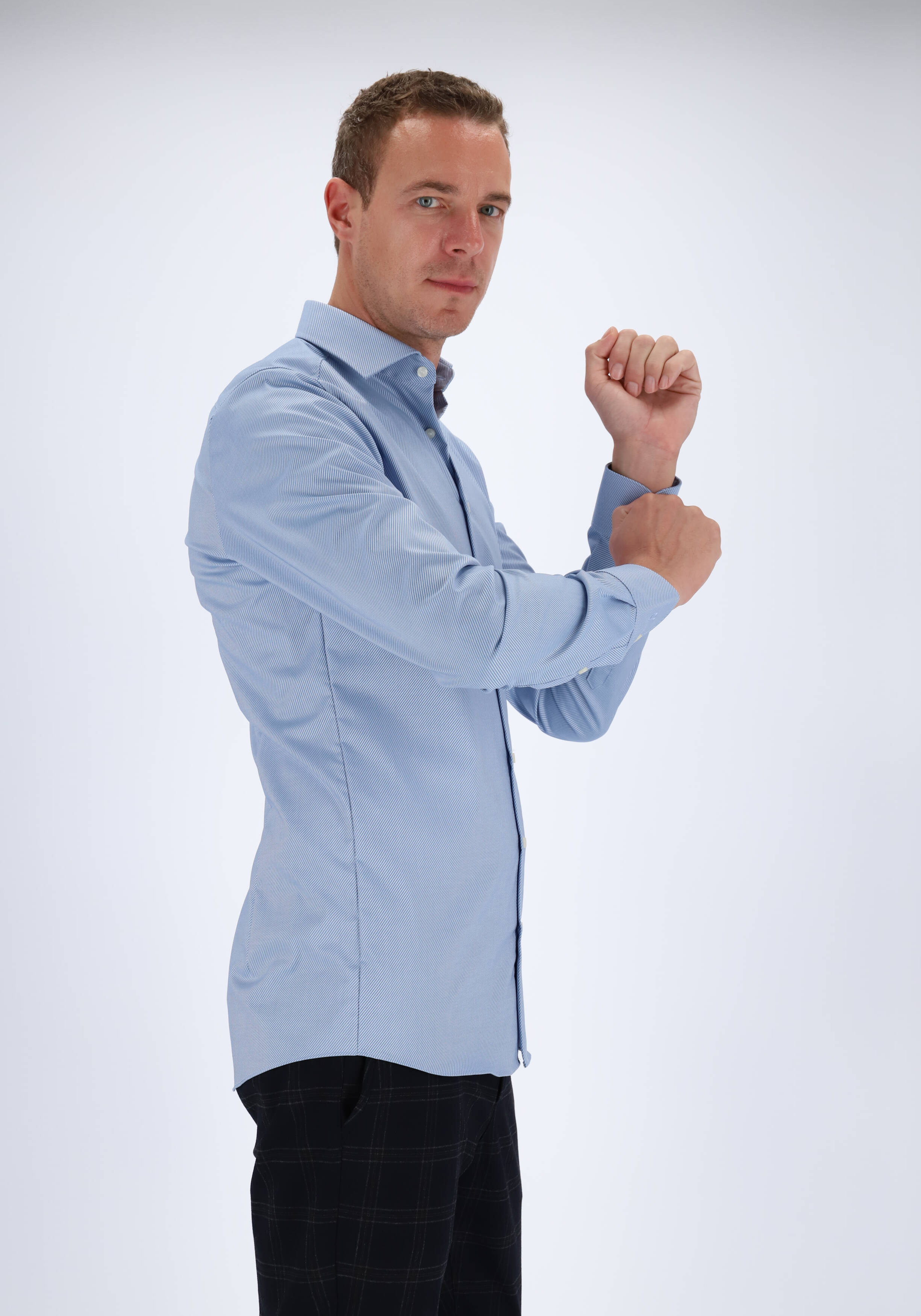 OLYMP Level 5 body fit overhemd, mouwlengte 7, lichtblauw diamant twill