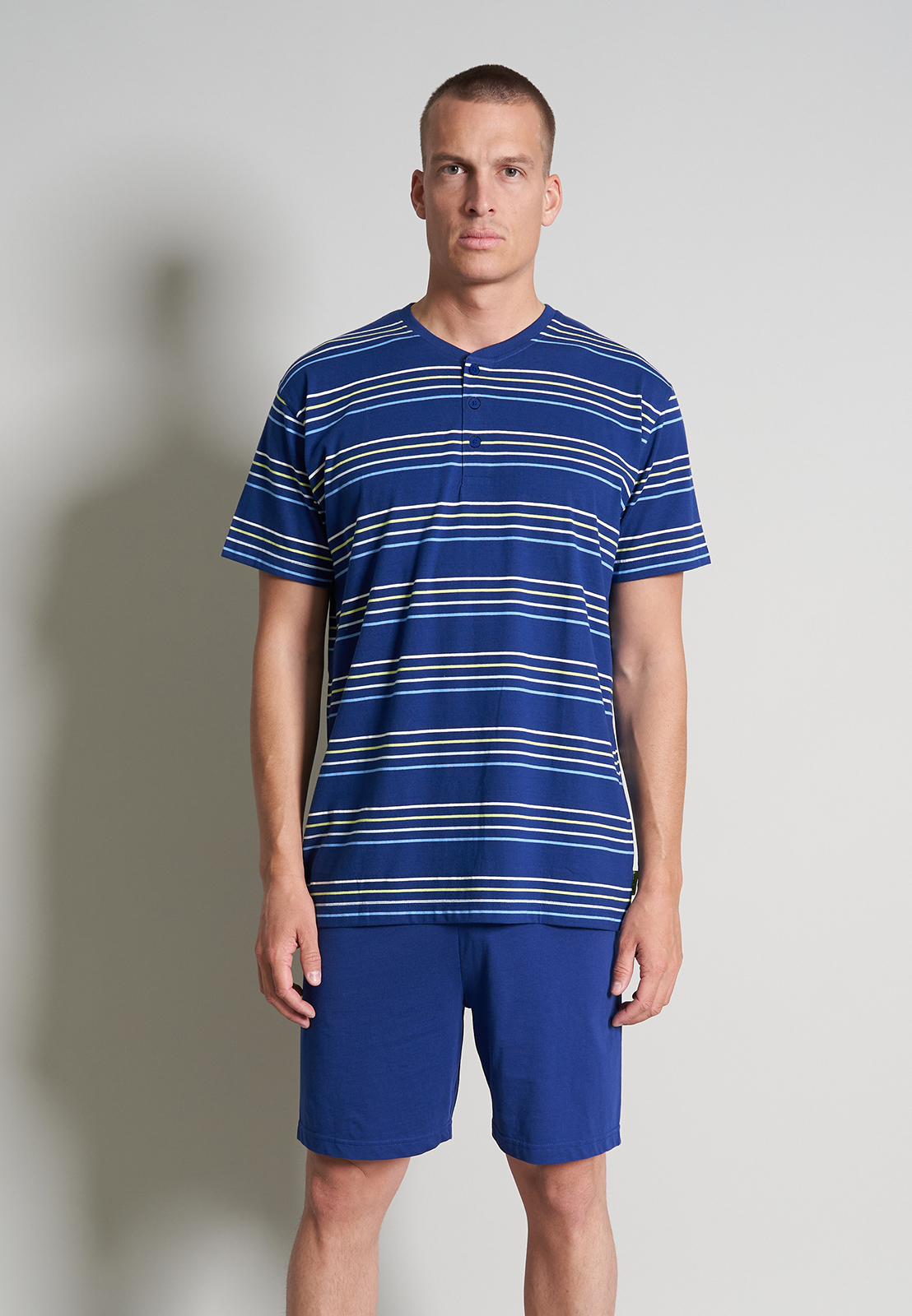Ceceba heren shortama O-hals met knoopjes, donkerblauw gestreept