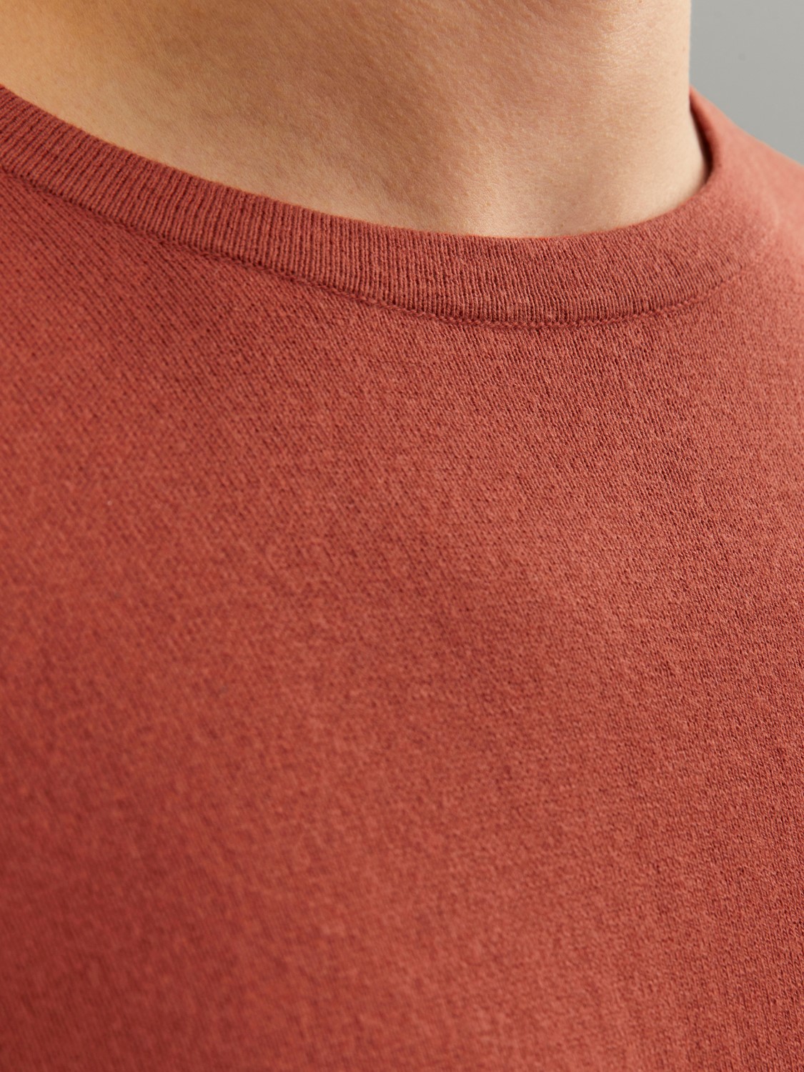 JACK & JONES Emil knit crew neck slim fit, heren pullover viscosemengsel met O-hals, warm oranje