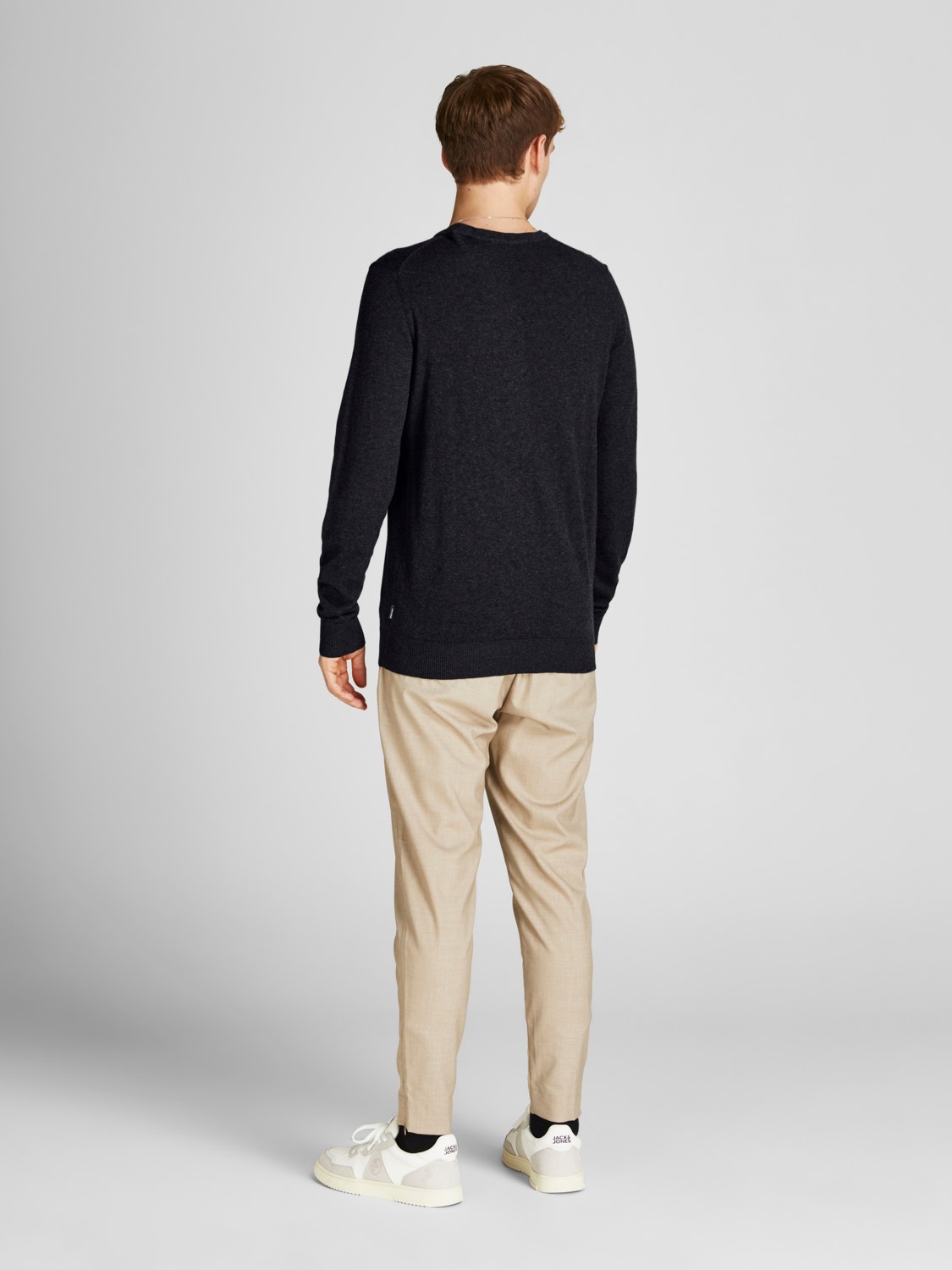 JACK & JONES Emil knit v-neck slim fit, heren pullover viscosemengsel met V-hals, zwart